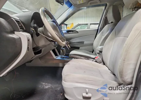 2012 Subaru Forester 2.5X Premium z USA, uszkodzony, nr VIN JF2SHBDC2CH412249